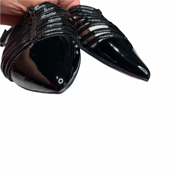 Marc Fisher Black cut out Shoes Size 6.5 - Picture 3 of 12